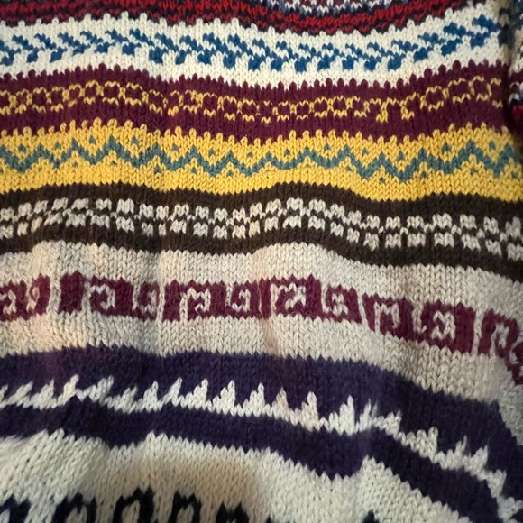 Colorful Fair Isle Patterned Knitted Sweater %100 wool - Picture 10 of 10